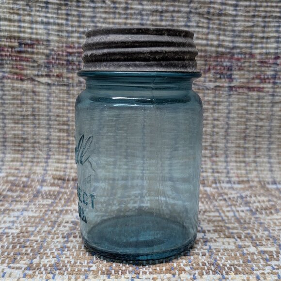 Vintage 1923-1933 Ball Perfect Mason Jar 10 Blue Glass Jar Zinc Lid Quart - Picture 2 of 9